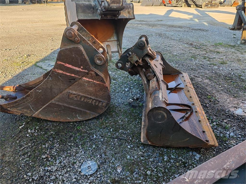 Liebherr A916 Wheeled excavators