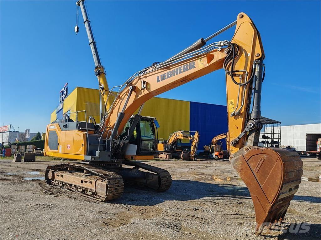 Liebherr R930 NLC Wheeled excavators