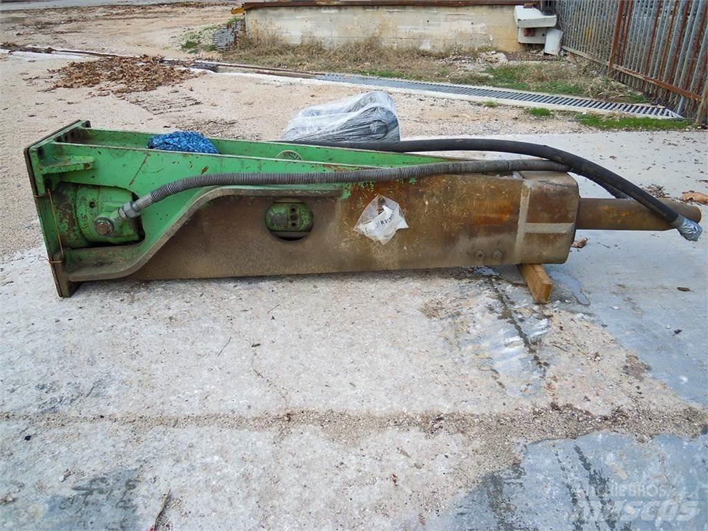 Montabert W1800 Hydraulic pile hammers