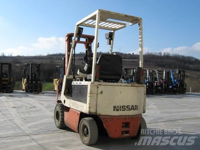 Nissan M01L15 Electric forklift trucks