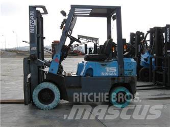 Nissan NJ01A15 LPG trucks