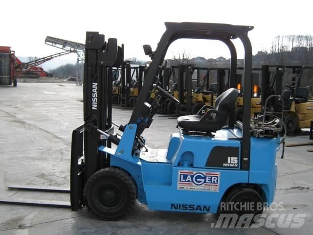 Nissan PJ01A15 LPG trucks