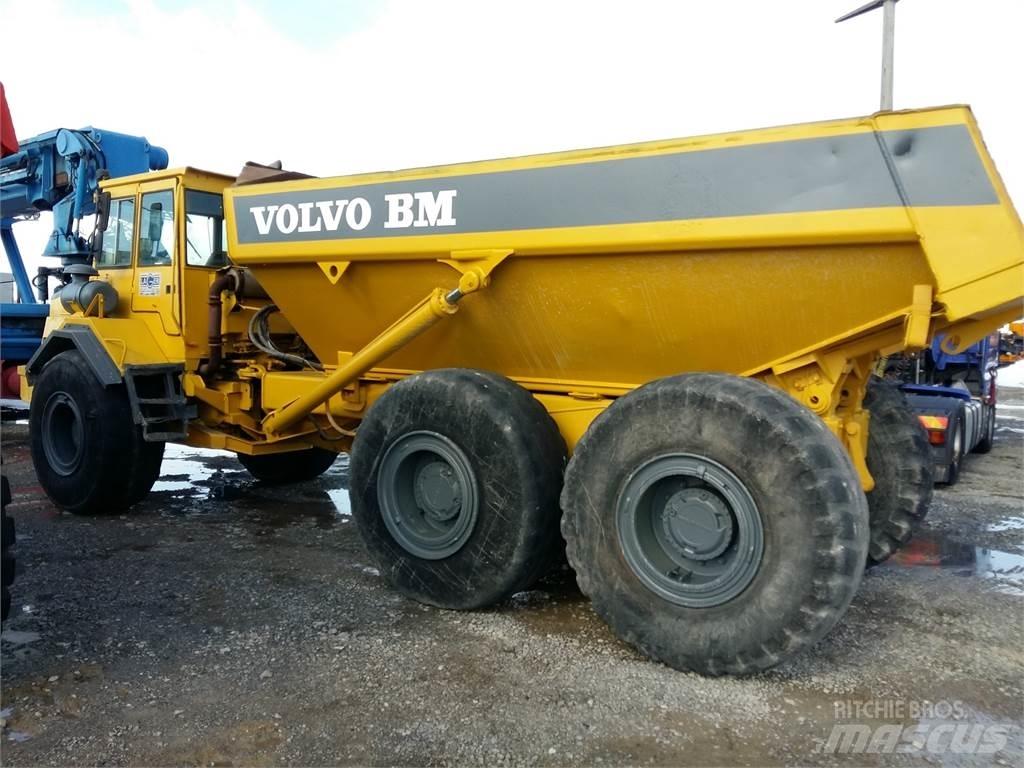 Volvo A25 Articulated Haulers