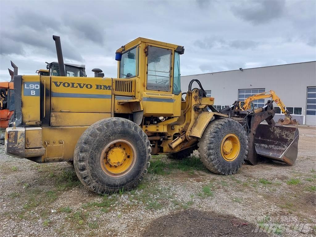Volvo L90 Wheel loaders