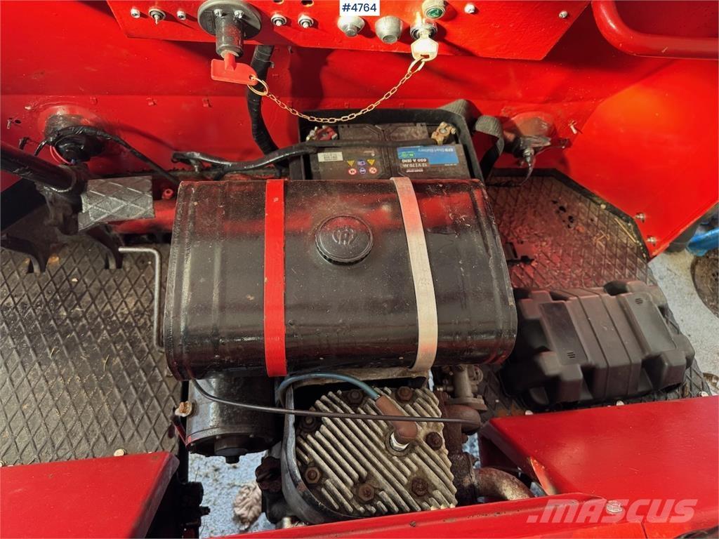 Aebi TP 1000 Tractors