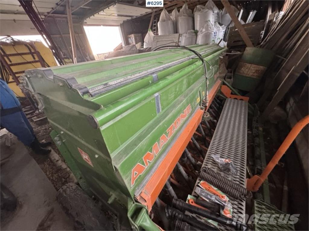 Amazone D9-30 Drills