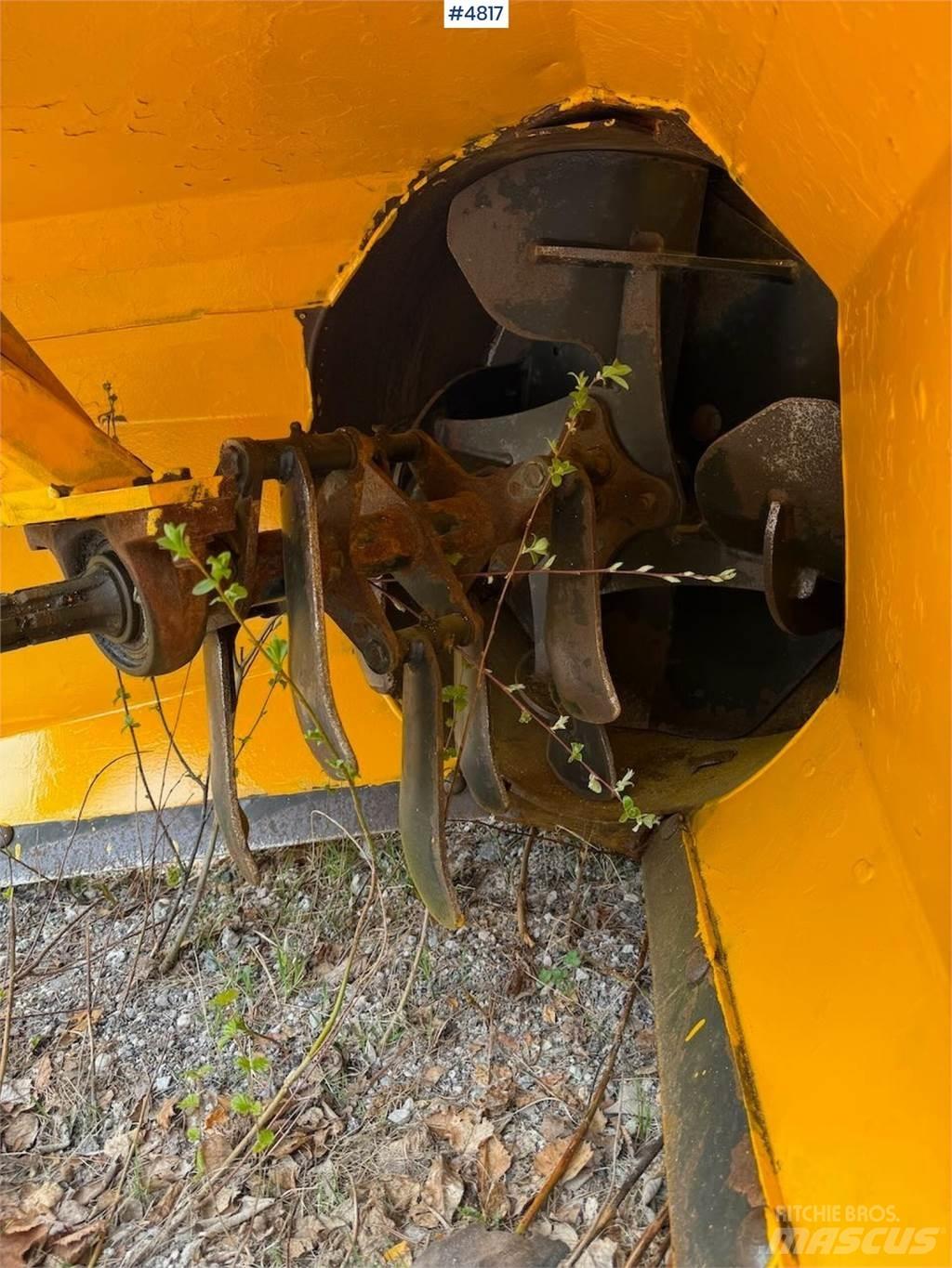 Dalen V-fres Snow blades and plows