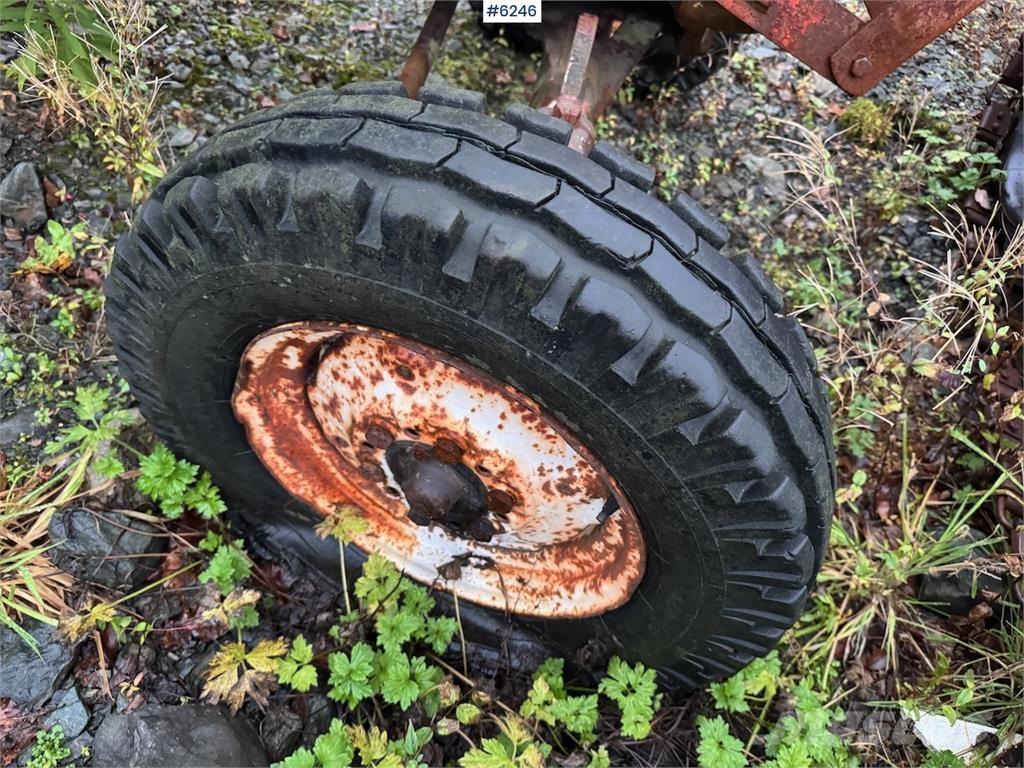 David Brown 885 Tractors