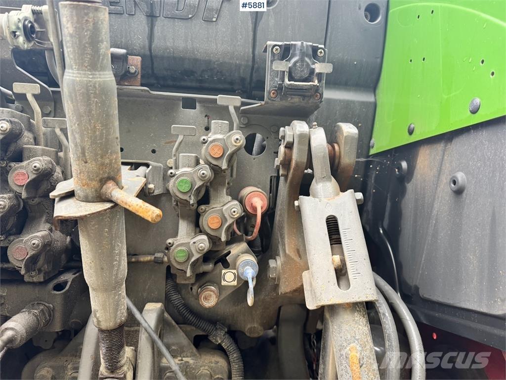 Fendt 516 Vario Tractors