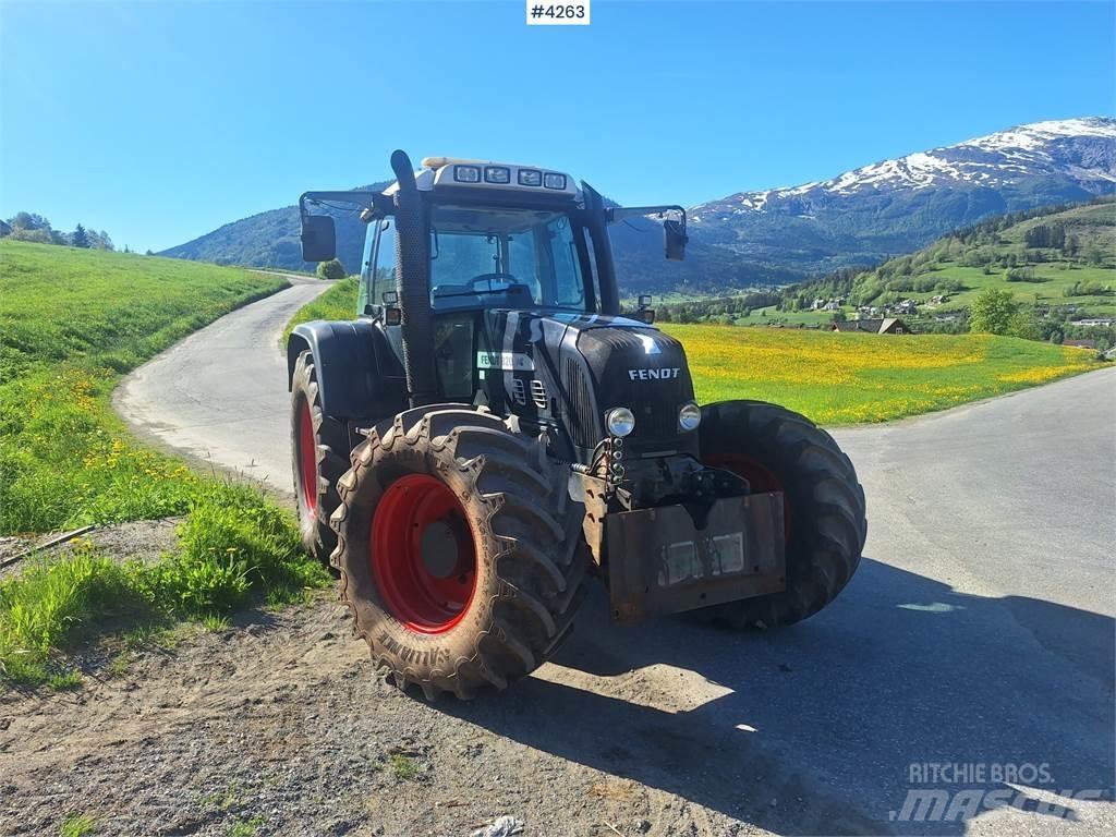 Fendt 820 Vario Tractors