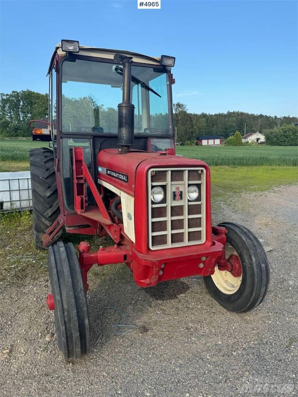 International 454 Tractors