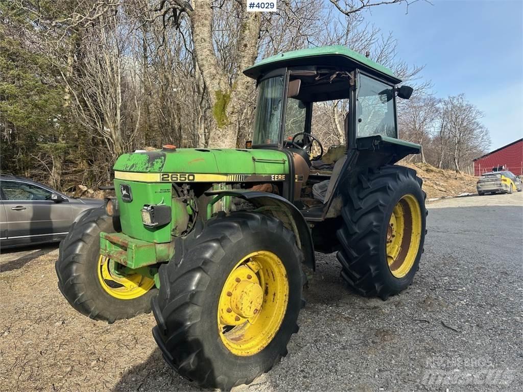 John Deere 2650 Tractors
