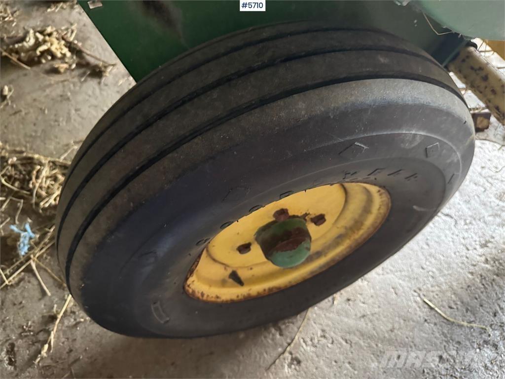 John Deere 336 Other vegetable equipment