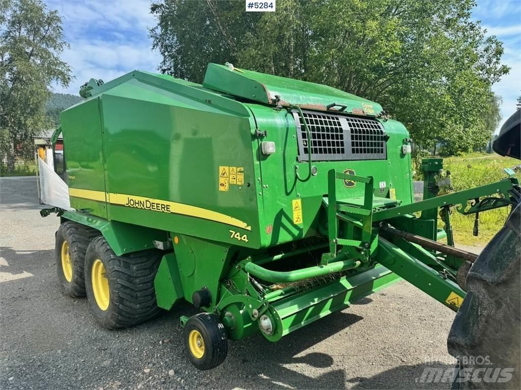 John Deere 744 Other vegetable equipment