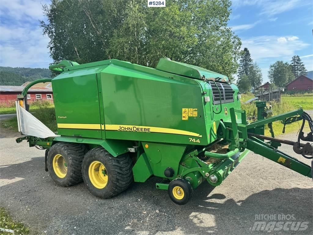 John Deere 744 Other vegetable equipment