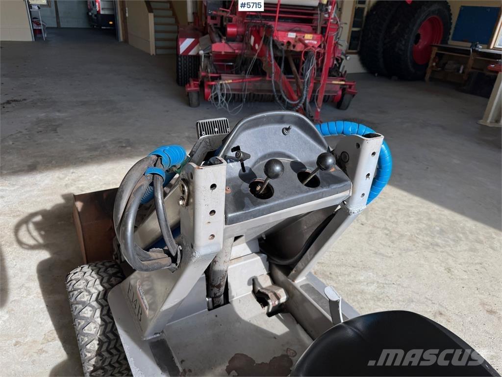 Multione F14B Multi-purpose loaders