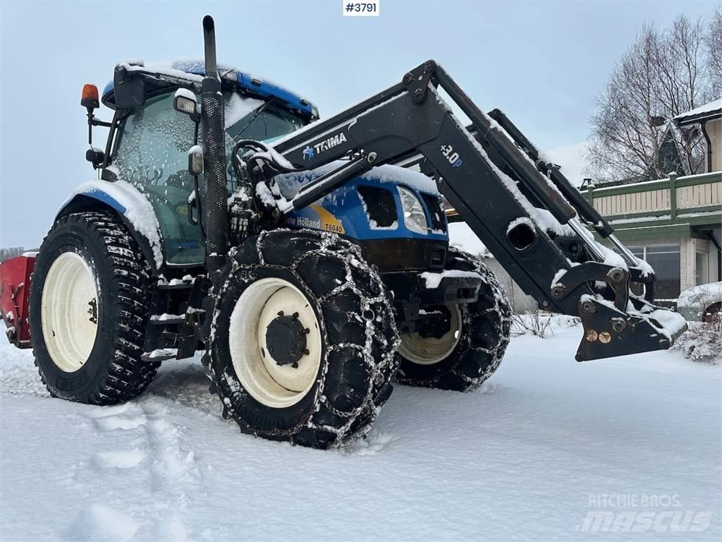 New Holland T6040 Tractors