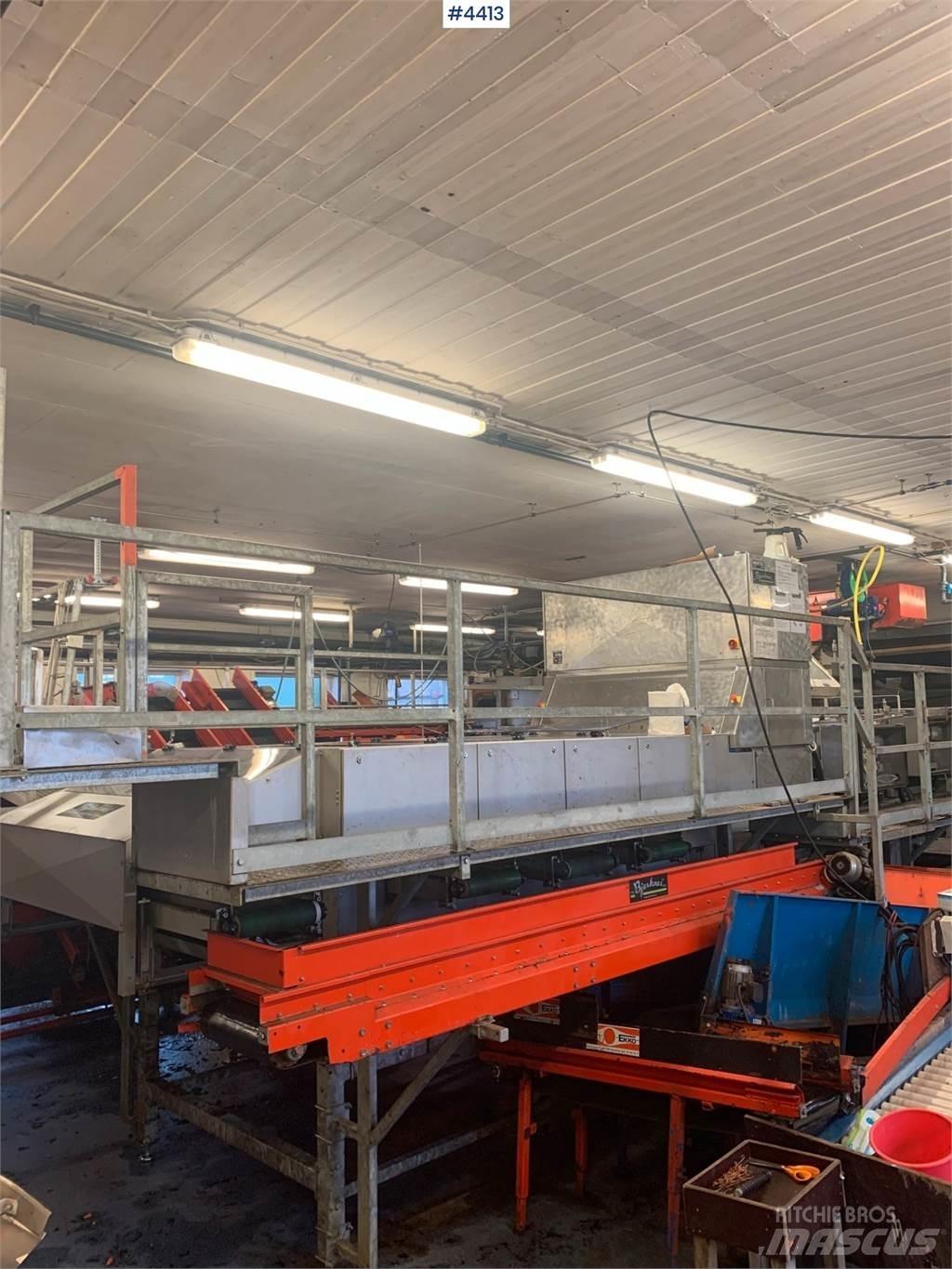  Newtec Cellox Farm machinery