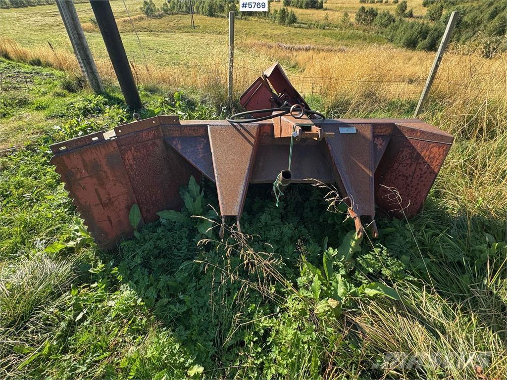 Orkel Snøfreser Snow blades and plows