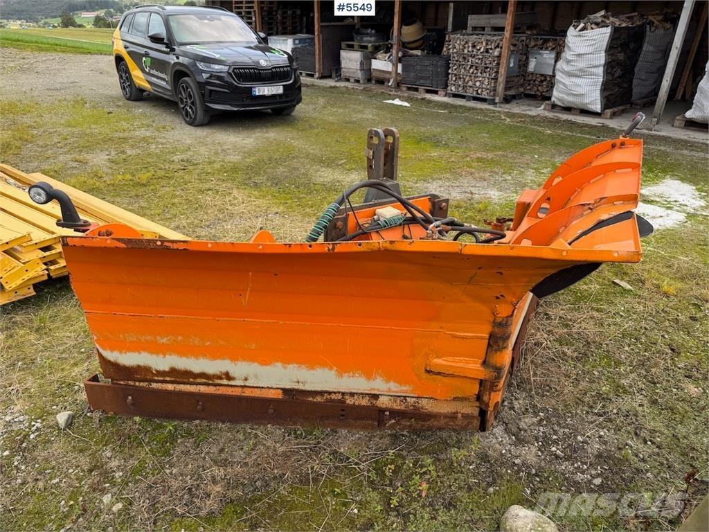 Padagas SSVL 32 Snow blades and plows