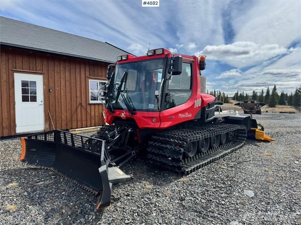  Pisten Bully 100 Snow blades and plows