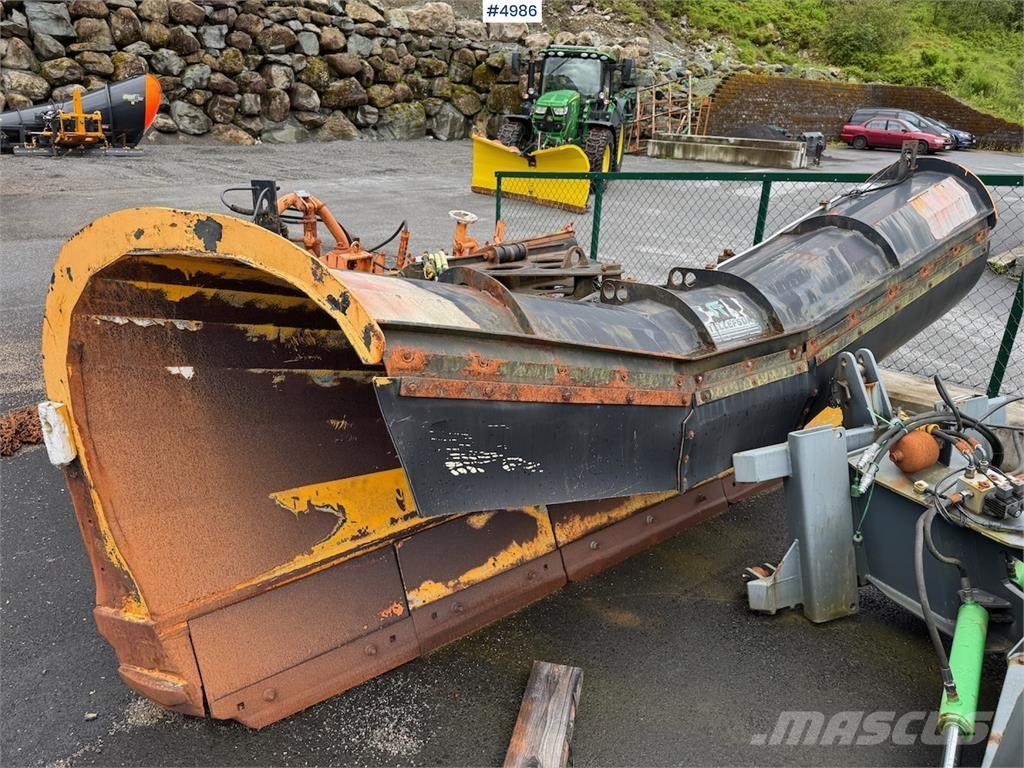 Tellefsdal K70 Snow blades and plows