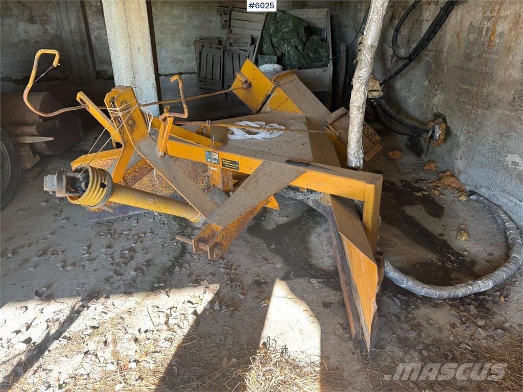 Terra V-Fres Snow blades and plows