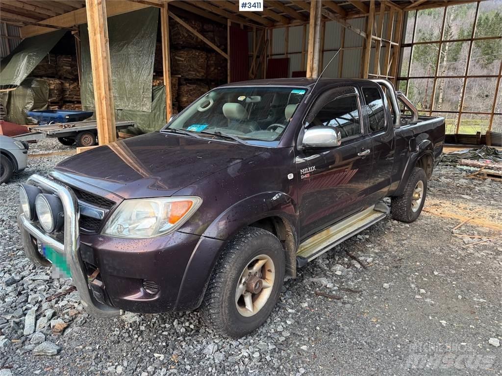 Toyota Hilux Panel vans
