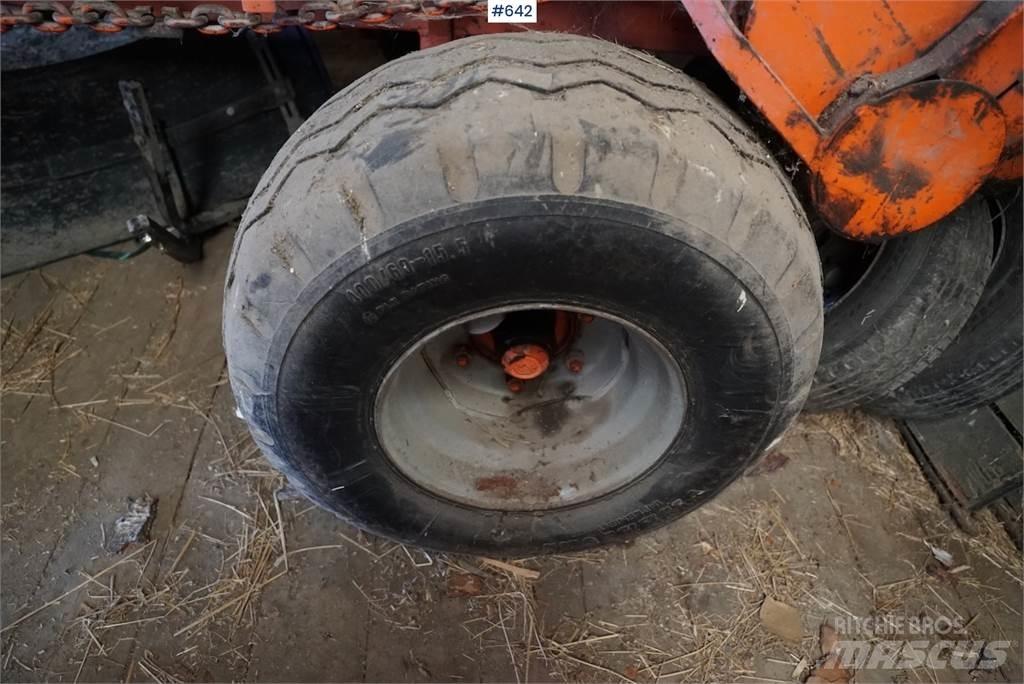 Underhaug 7012 Forage wagons
