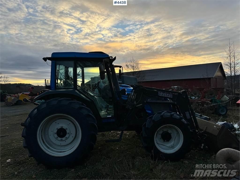 Valtra A75-4 Tractors