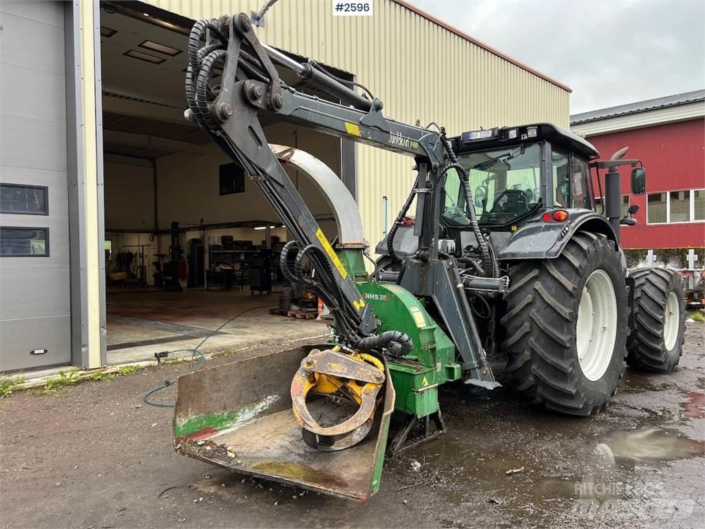 Valtra T182 Tractors