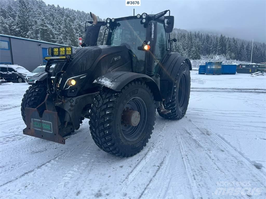Valtra T254 Tractors