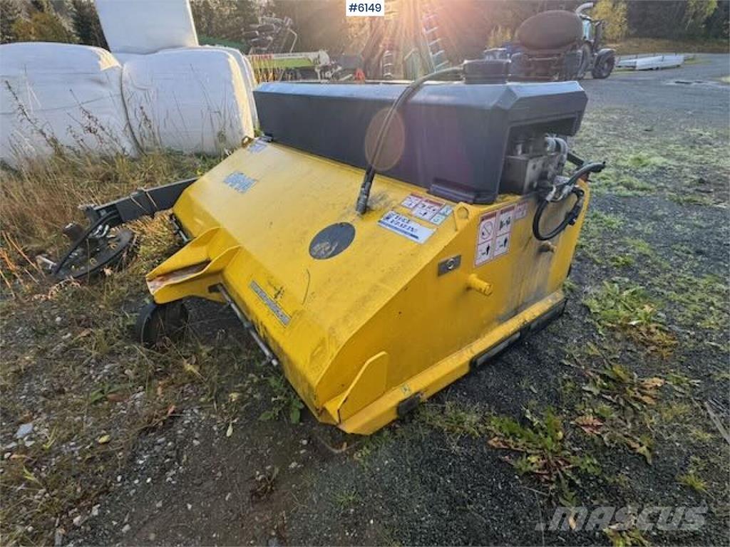 Vama Frontkost Trailed sprayers