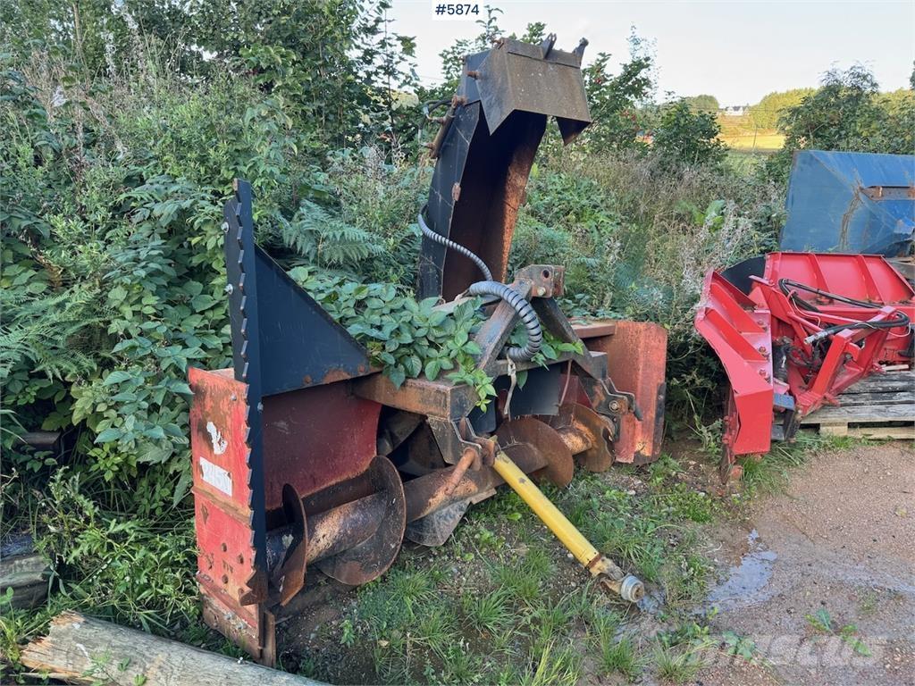  Westbjörn 2450 Snow blades and plows