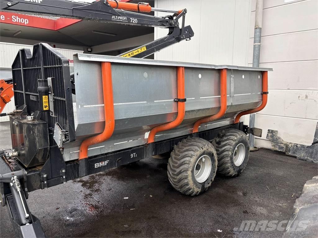 BMF 9T2+720 Forest trailers