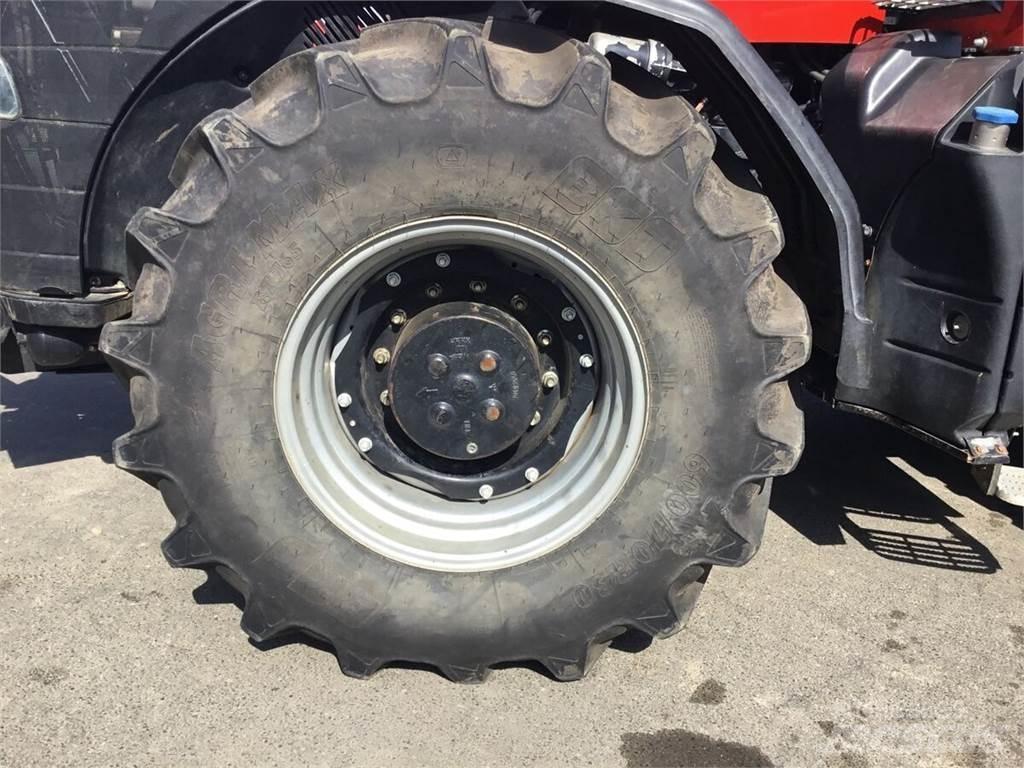 Case IH Magnum 235 Tractors