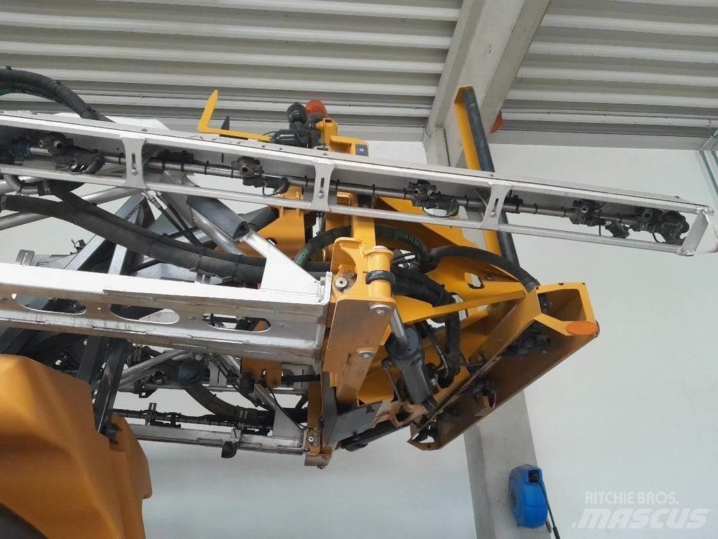 Challenger RG344 Trailed sprayers