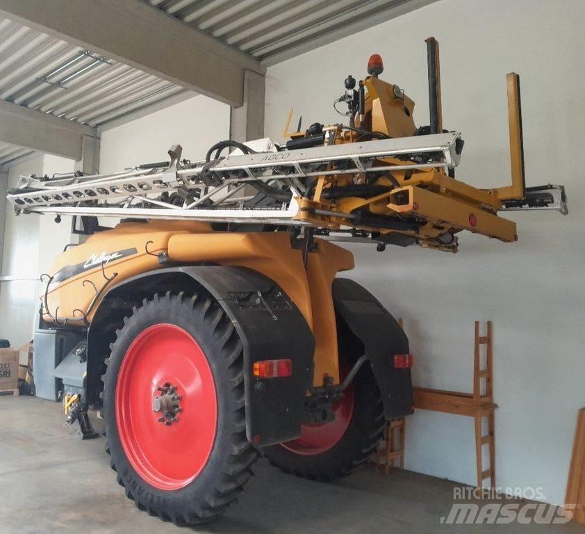 Challenger RG344 Trailed sprayers