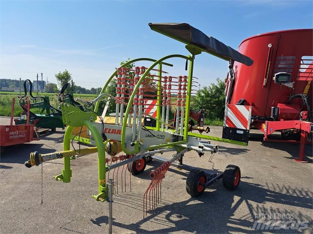CLAAS Liner 420 Swathers