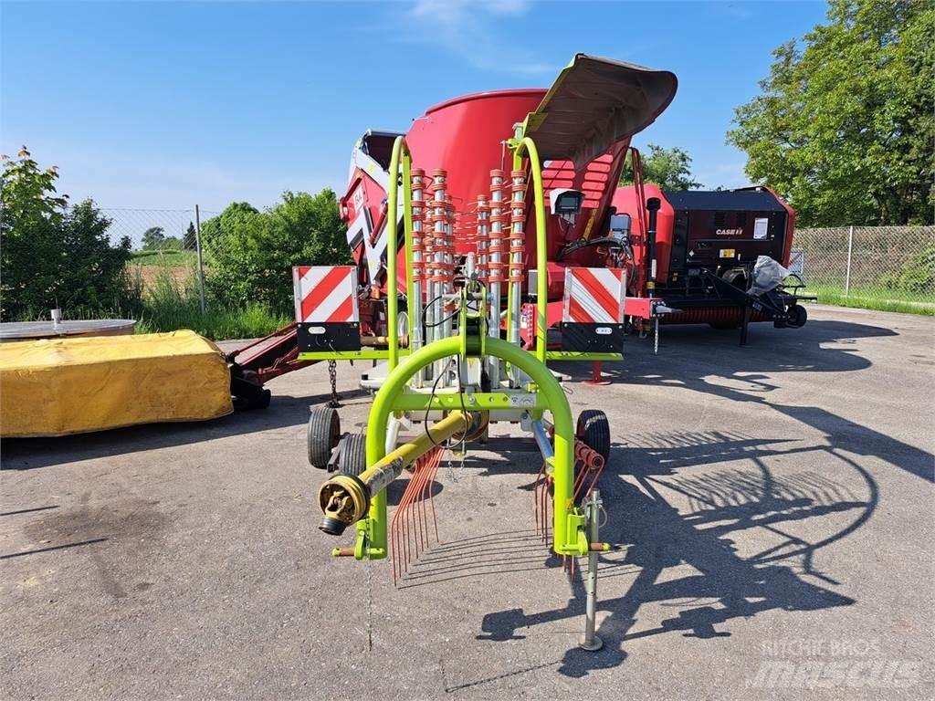 CLAAS Liner 420 Swathers