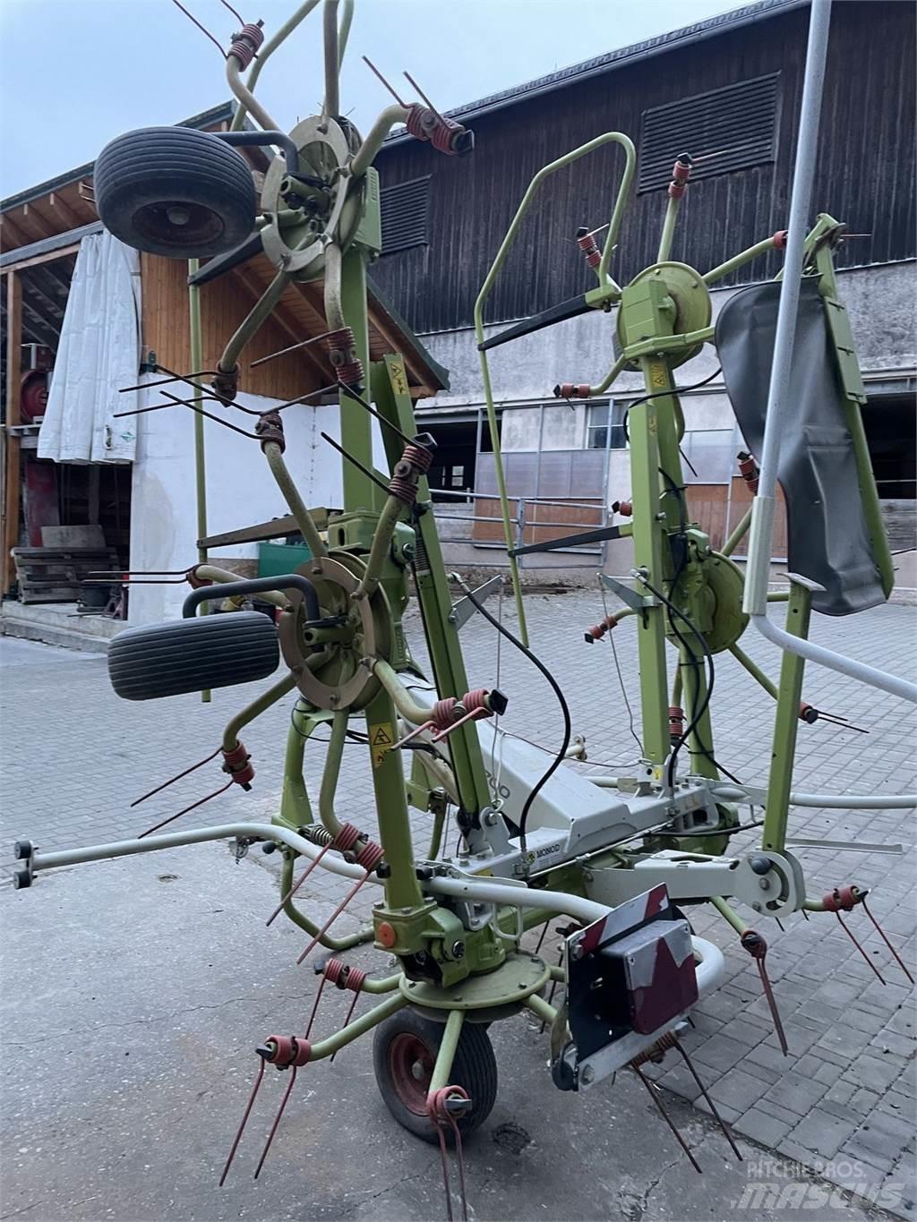 CLAAS VOLTO 700 Rakes and tedders