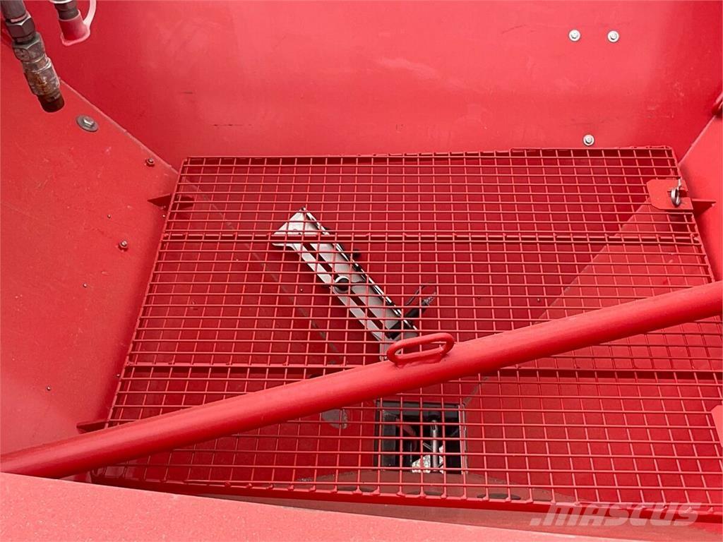  DF 2 Other fertilizing machines and accessories