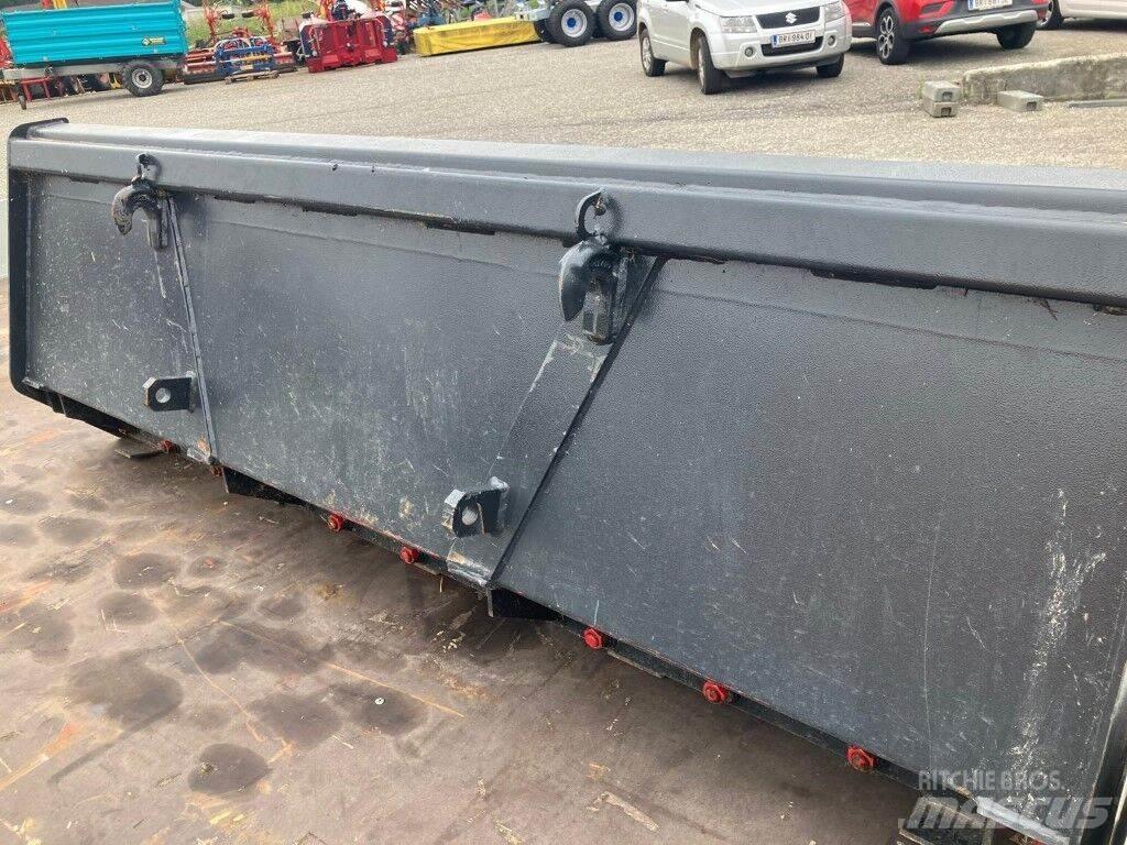  Dunggabel 2,2m Front loader accessories