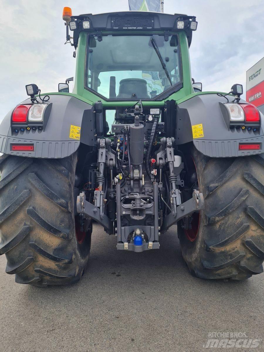 Fendt 930 Vario Tractors