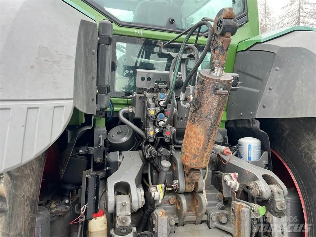 Fendt 936 Vario Tractors