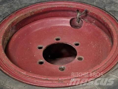 Fulda 8.25-20 Tyres, wheels and rims