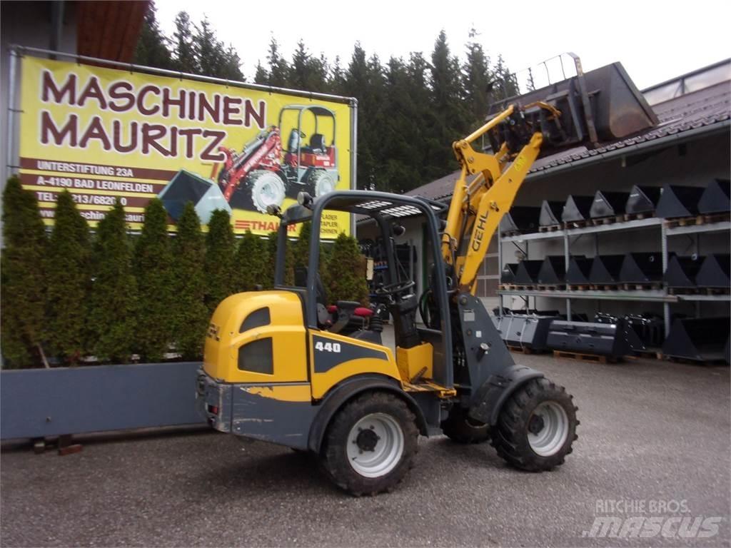 Gehl AL 440 Front loaders and diggers
