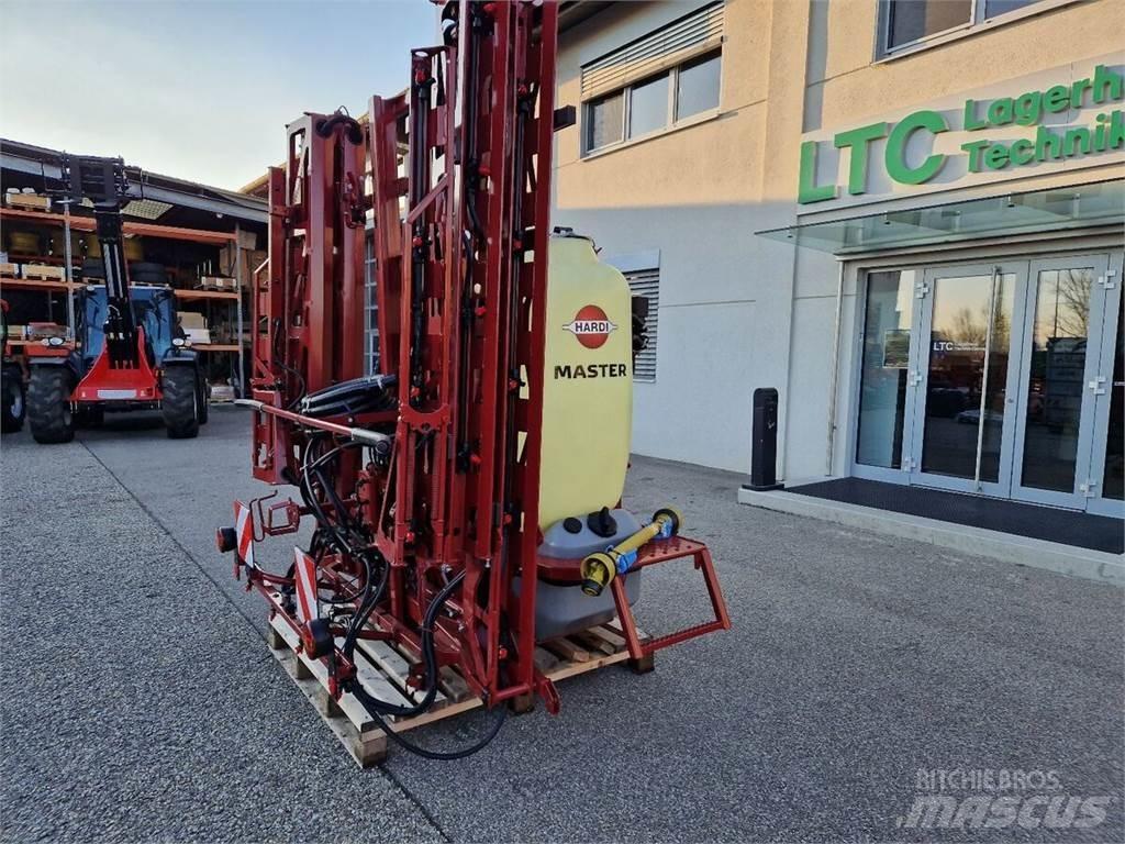 Hardi Master Trailed sprayers