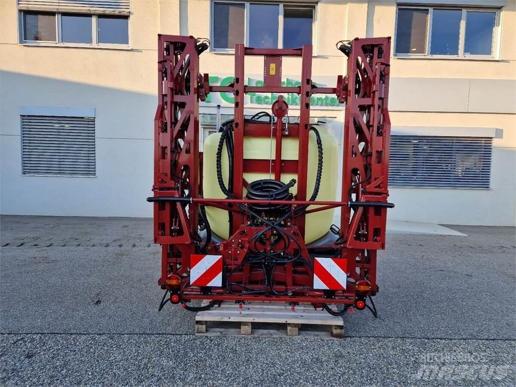 Hardi Master Trailed sprayers