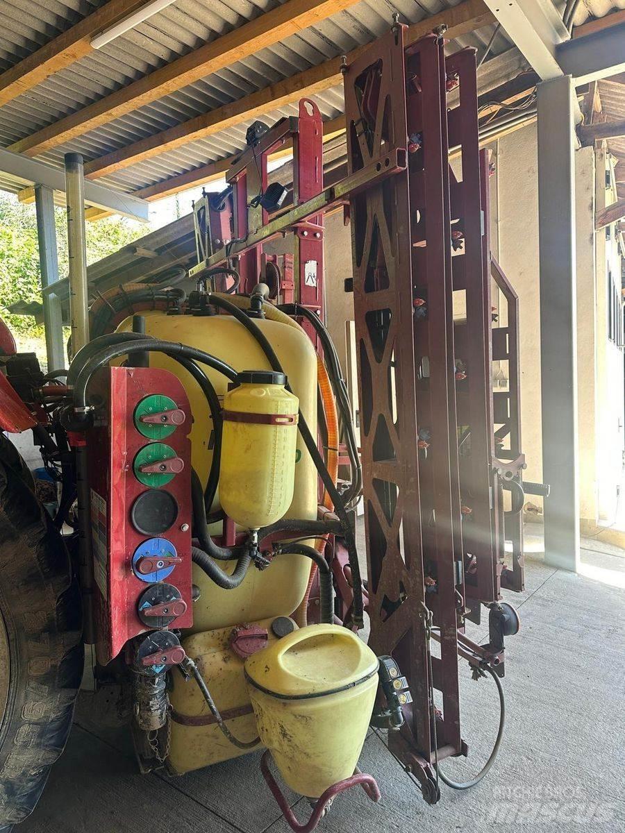 Hardi Master 1200 Trailed sprayers